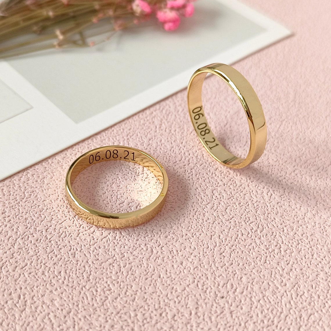 Personalized Couple Rings set With Engraving - Tanishaq